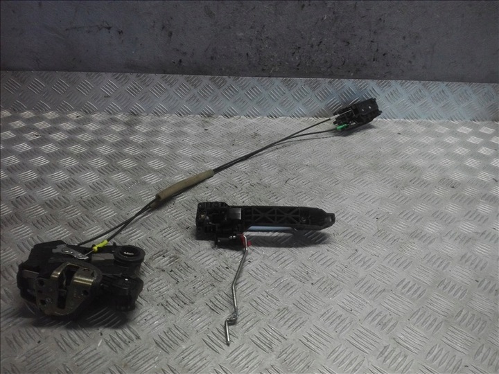 фото №1, Corolla e12 замок праві перед 2 pin + ручка