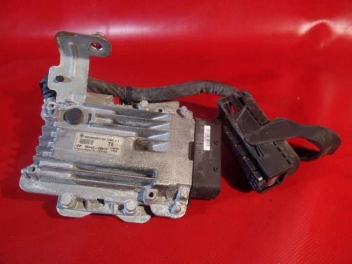 фото №7, Компьютер коробки hyundai ix35 2.0 crdi 4wd автомат 95440-3b815