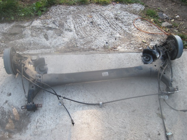 фото №1, Балка заднього підвішування вісь mitsubishi colt 04-11