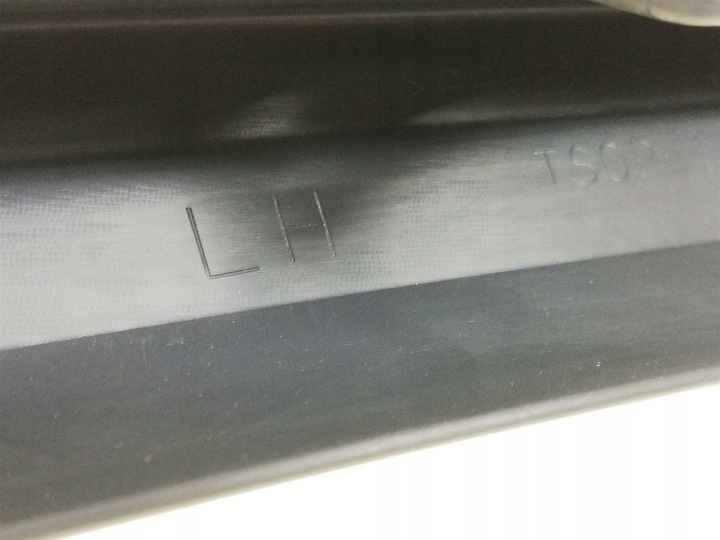 фото №11, Avensis t25 06-08 спойлер планка бампер перед l