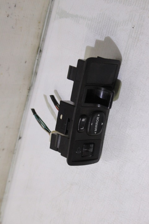 фото №1, Перемикач регулювання дзеркал corolla verso