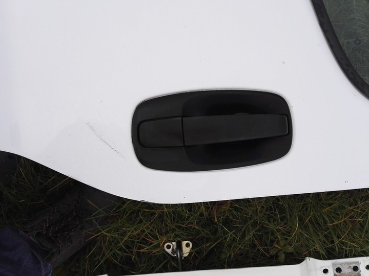 фото №7, Дверь перед trafic vivaro primastar 01-14 белый