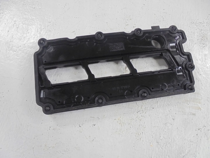 фото №6, Audi a5 a6 3.0 tdi крышка клапанов правая левая