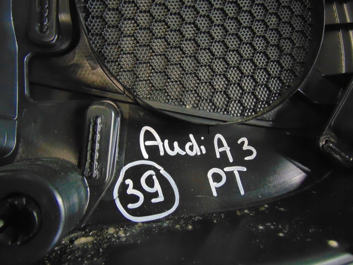 фото №12, Боковина двері правий зад audi a3 спортбек 8v4
