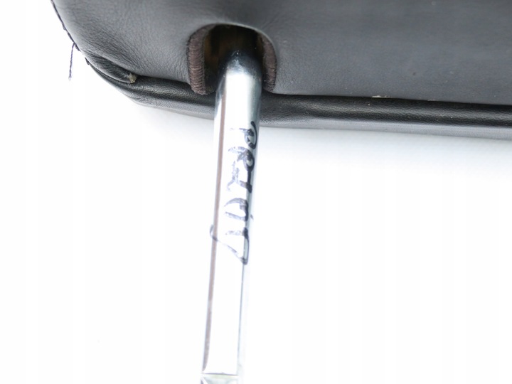 фото №3, Підголівник перед чорна шкіра vw passat b4