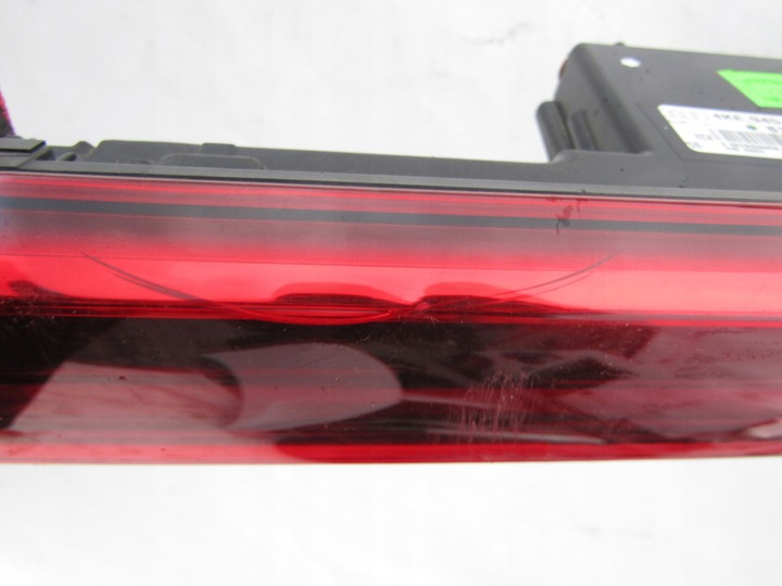 фото №9, Лампа накладка w кришка багажника зад audi e-tron 4ke945095b