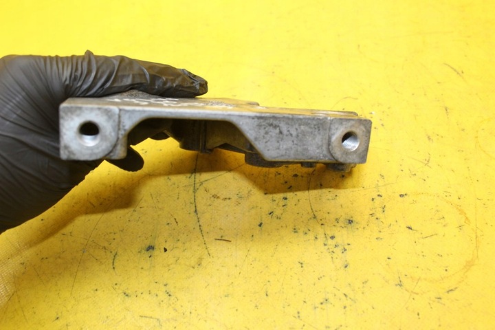 фото №4, Лапи двигателя volvo s60 2.4 t 9180996