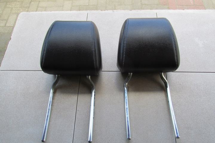 фото №1, Підголівник перед біла нитка шкіра focus mk3 2013