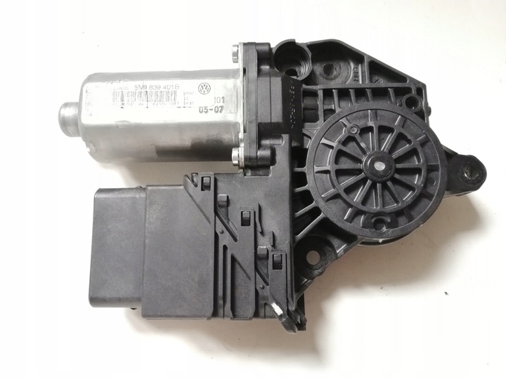 фото №6, Моторчик стёкла левый зад vw golf plus 5m0839401b