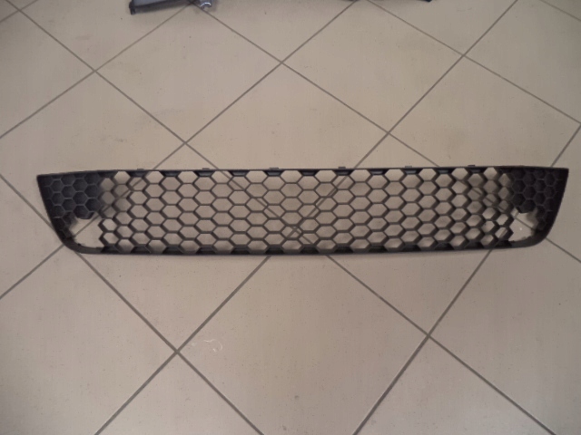 фото №1, Решітка радіатора решітка бампера перед fabia ii rs 06-10 рестайлінг