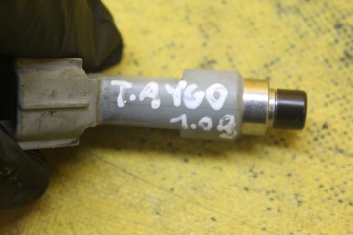 фото №9, Форсунка пального toyota aygo ii 1.0 b 23250-00030