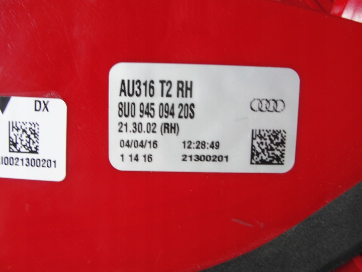 фото №6, Audi оригінальний номер 8u0945094 лампа задня комбінована