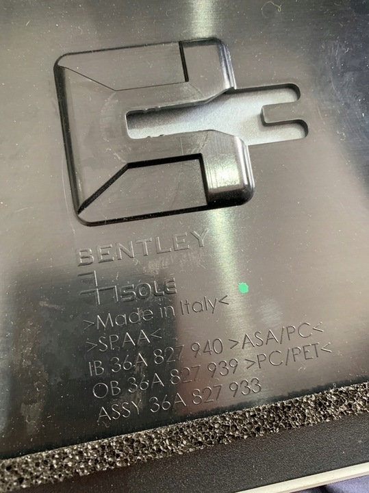 фото №6, Спойлер спойлер задня зад bentley bentayga 36a827933