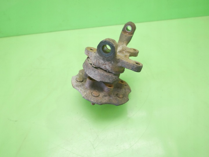 фото №11, Поворотный кулак перед правая nissan king cab d21 2.5 d