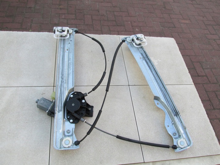 фото №8, Механізм підйомник скло перед 6 pin kuga mk2 2015