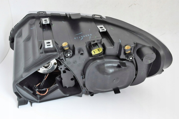 фото №3, Chrysler voyager grand 05-08 фара правый eu