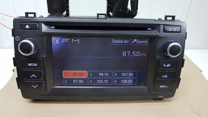 фото №2, Auris ii 12-15 дисплей монитор радио cd mp3
