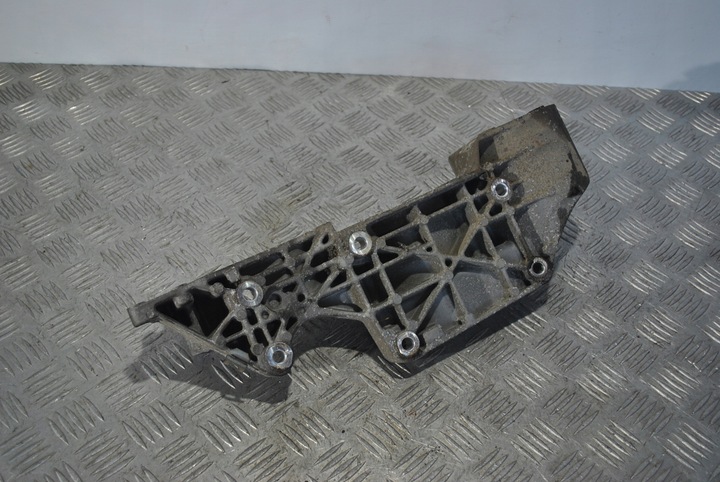 фото №2, Лапи генератора обладнання skoda octavia i 2.0b azj