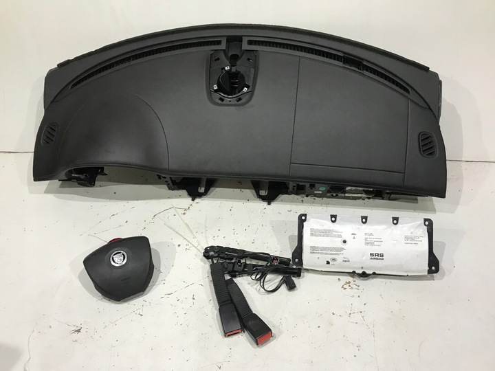 фото №1, Jaguar xf панель консоль подушка безопасности подушки ремни