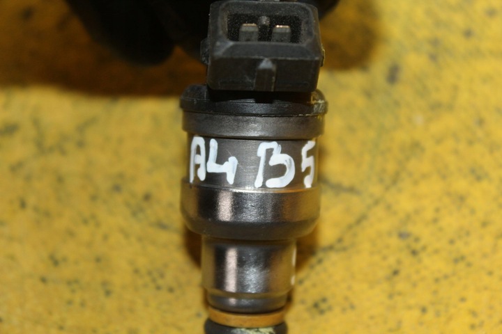 фото №7, Форсунка инжектор a4 b5 1.8 b 058133551a