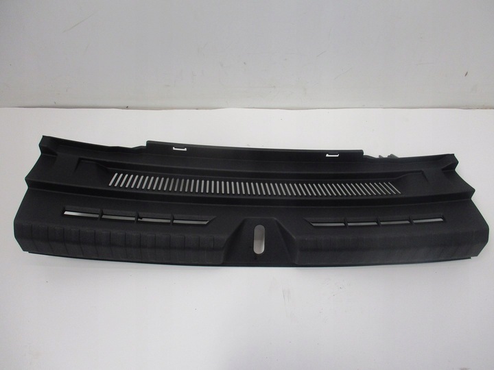 фото №1, Накладка na pas зад audi a1 82a 18r