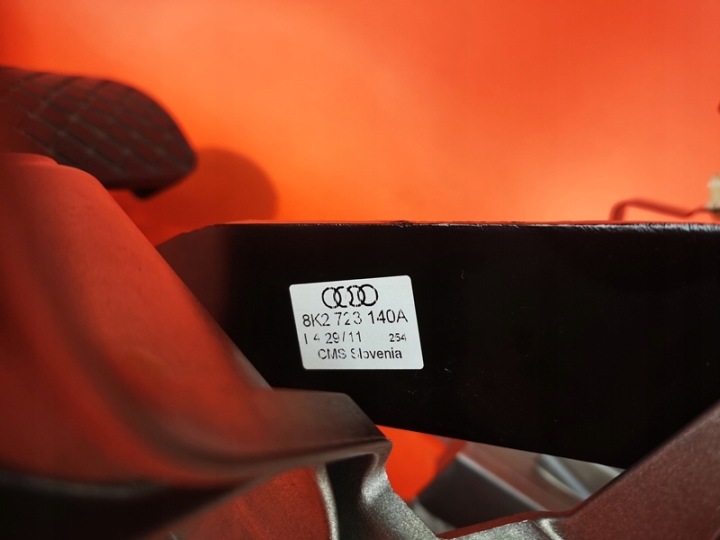 фото №11, Audi a7 4g dsg педаль газа тормоза крепление uk 8k1723523a / 8k2723140a
