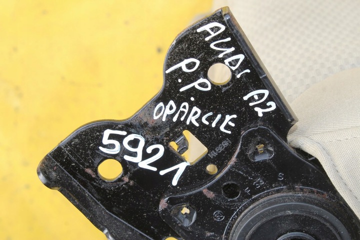 фото №8, Спинка сидіння праві перед передні audi a2