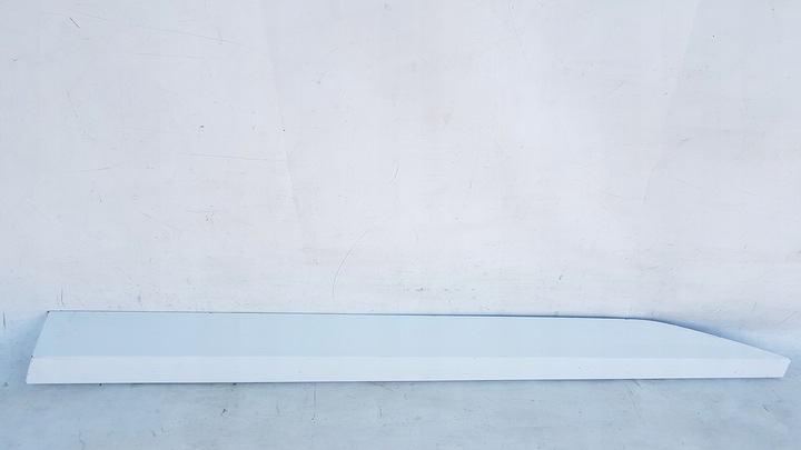 фото №1, Superb iii 3v0 планка дверь правая перед оригинал.