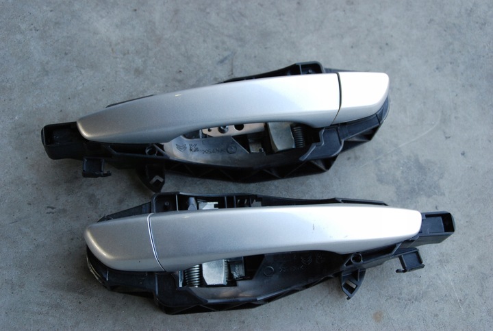 фото №1, Citroen c3 iii ручка двері l / p зад срібна