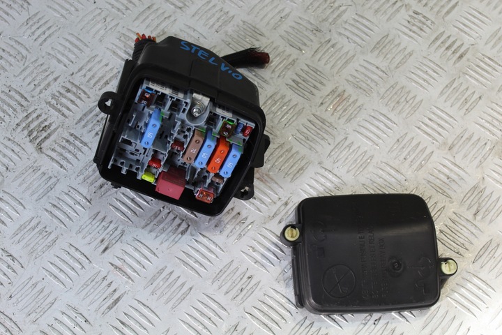 фото №1, Коробка предохранителей корпус alfa romeo stelvio