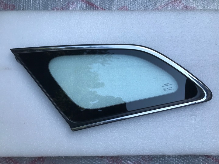 фото №1, Toyota avensis 3 t27 ліва скло зад кузовна