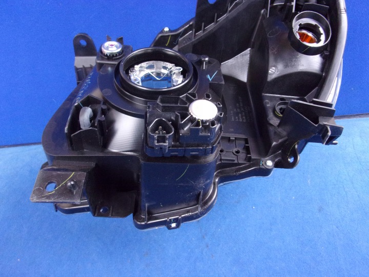 фото №11, Mazda bt-50 bt50 2006-2011 фара лампа правая