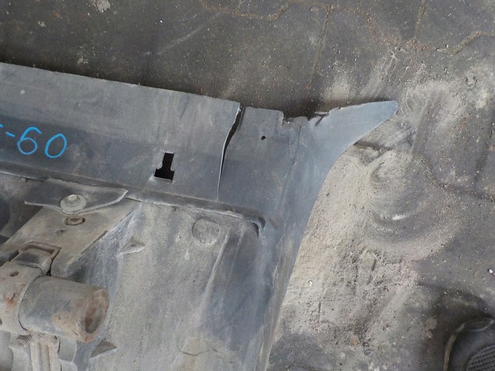 фото №3, Stralis 450 подкрылок правый зад задняя запчасть