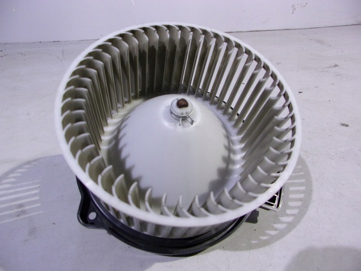 фото №3, Mazda 2 i воздуходувка вентилятор воздуховод