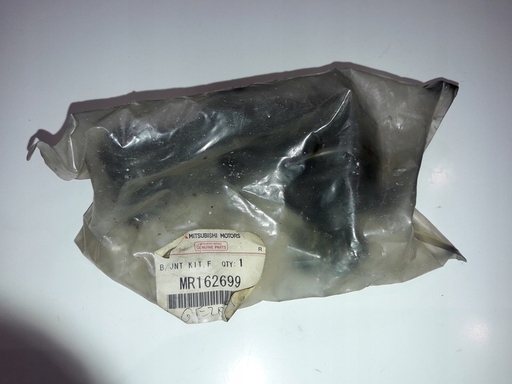 фото №7, Mitsubishi l300 l400 шкворень рычага mr162699 oem