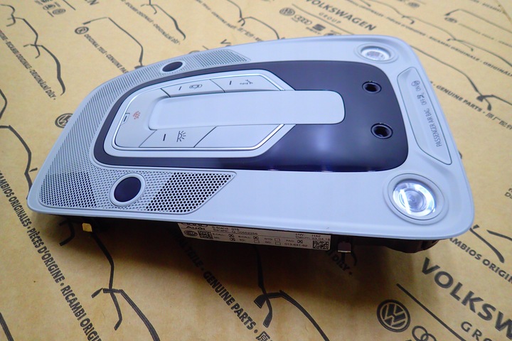 фото №5, ^^ audi q8 4m8 лампа кабины потолок 4k0947135b