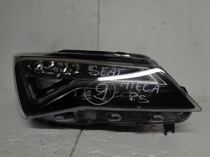 фото №1, Seat ateca 576 повний led лампа права 576941008d