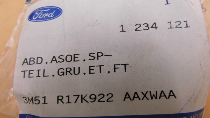 фото №3, Заглушка фаркоп бампера заднего ford c-max 2003-10