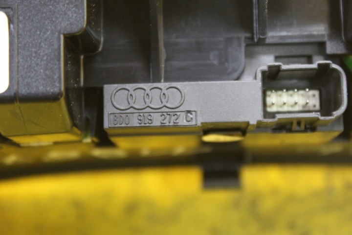 фото №7, Спидометр панель приборов audi a3 8l 1.6 b 8d0919272c