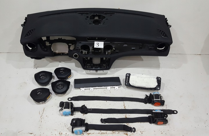 фото №1, Mercedes gla w156 панель консоль подушка безопасности подушки ремни оригинал демонтаж