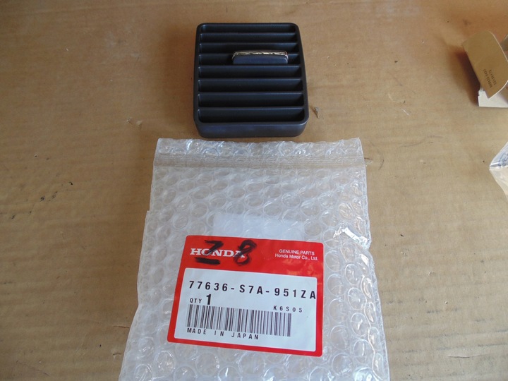 фото №1, Решітка повітропровід ліва honda crv crv ii 02-06 рік