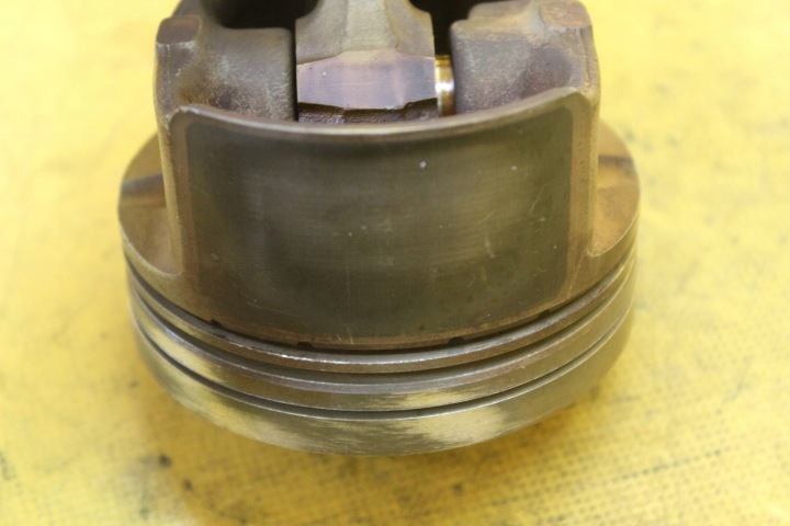 фото №4, Поршень шатун vw passat b5 1.8 b apt 027b