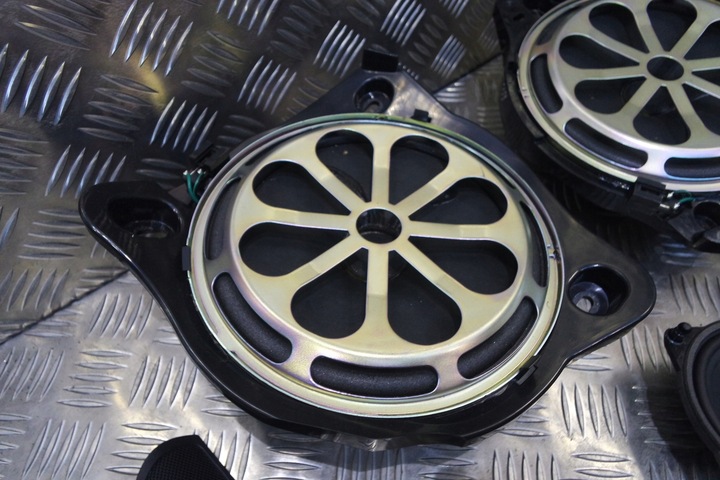 фото №7, Mercedes glc suv динамики усилитель burmester