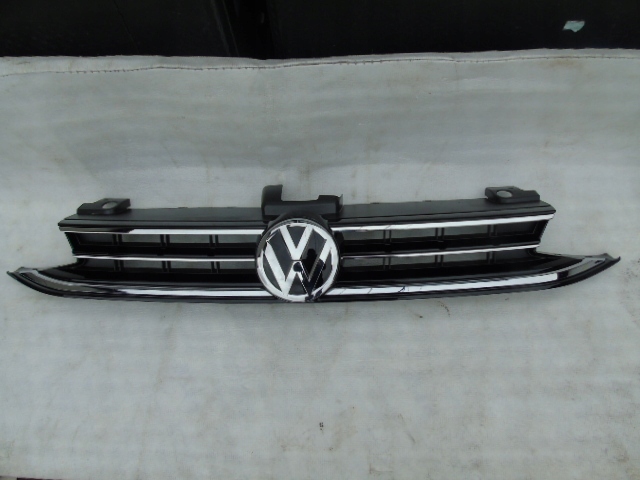 фото №16, Решётка радиатор volkswagen golf sportsvan рестайлинг 17-20