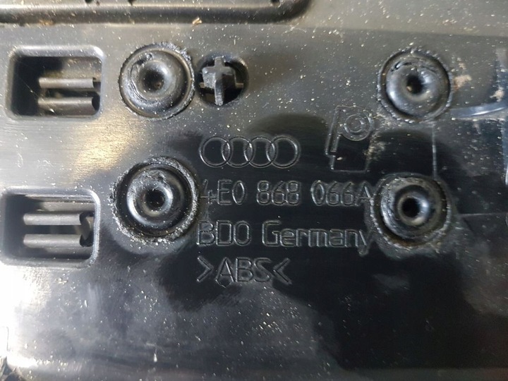 фото №5, Audi a8 d3 обивка дверь боковина правый зад тёмно-синий
