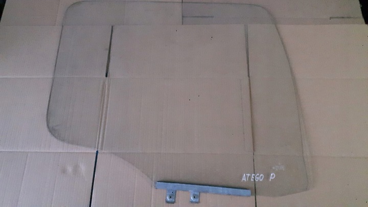 фото №1, Стекло правая дверь mercedes atego
