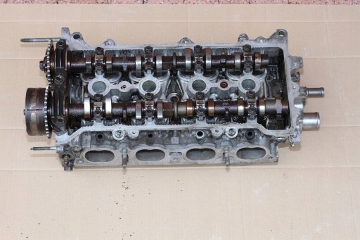 фото №1, Toyota auris 1,4 vvt-i головка двигуна комплектна