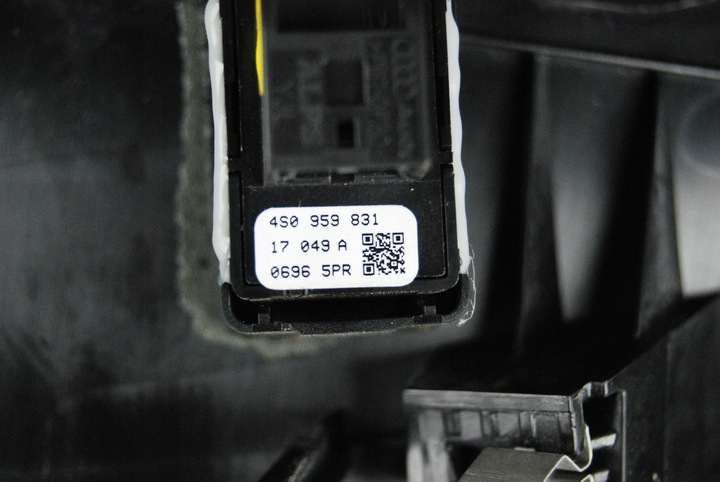 фото №5, Обивка стены боковой audi r8 4s7867035d 38m