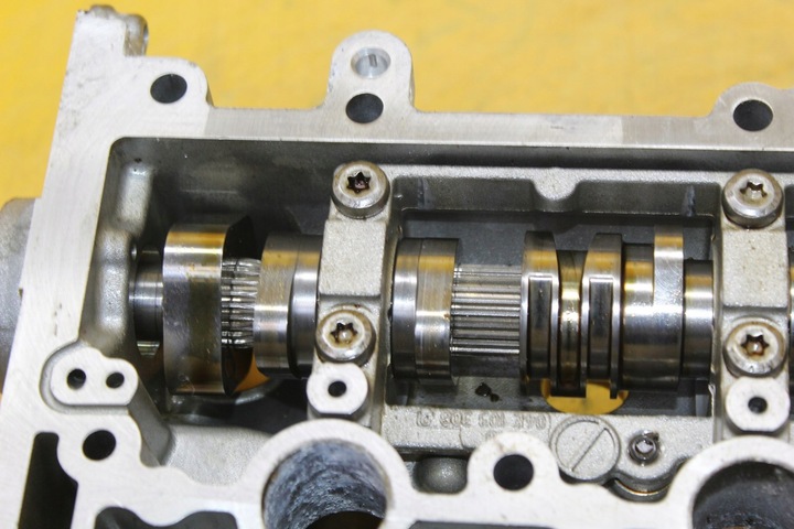 фото №9, Крышка клапанов vw golf vii 1.5 tsi dad 04e103308q 04e103473dc