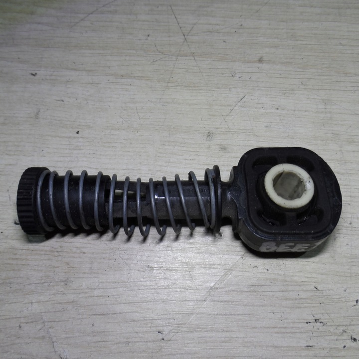 фото №12, Крепление трос коробки передач 1k0711789l vw new beetle 15